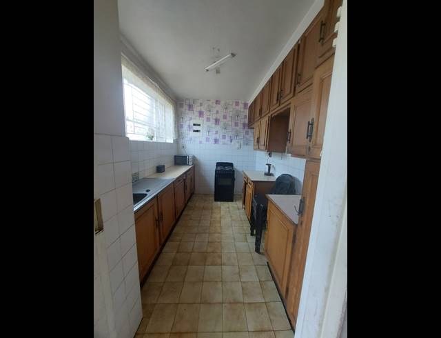 2 BEDROOM TOWNHOUSE FOR SALE IN BRAKPAN CENTRAL